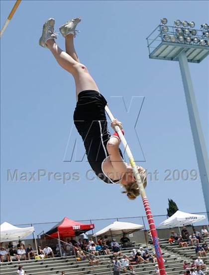 Thumbnail 1 in CIF SS Division Championships (Girls Pole Vault Final) photogallery.