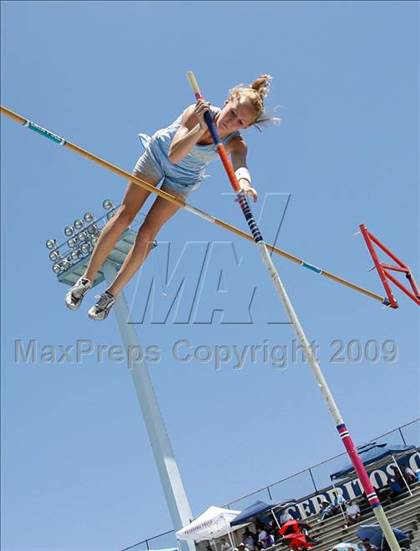 Thumbnail 1 in CIF SS Division Championships (Girls Pole Vault Final) photogallery.