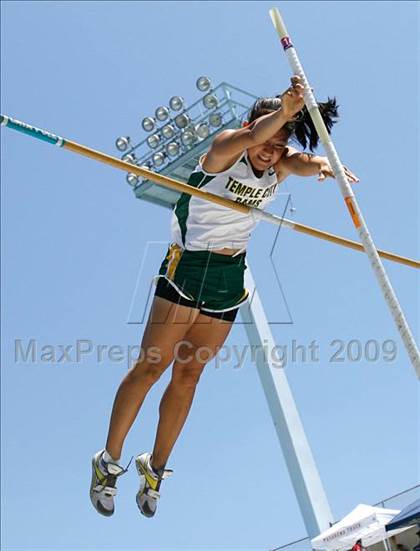 Thumbnail 2 in CIF SS Division Championships (Girls Pole Vault Final) photogallery.