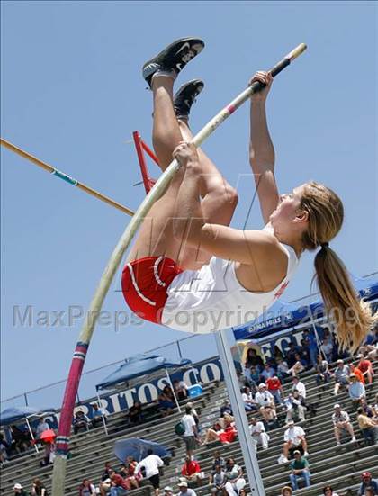 Thumbnail 1 in CIF SS Division Championships (Girls Pole Vault Final) photogallery.