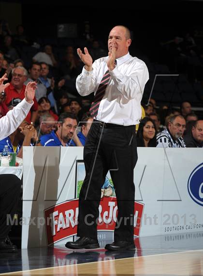 Thumbnail 3 in Royal vs. Tustin (CIF SS D3AAA Final) photogallery.