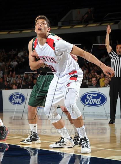 Thumbnail 2 in Royal vs. Tustin (CIF SS D3AAA Final) photogallery.