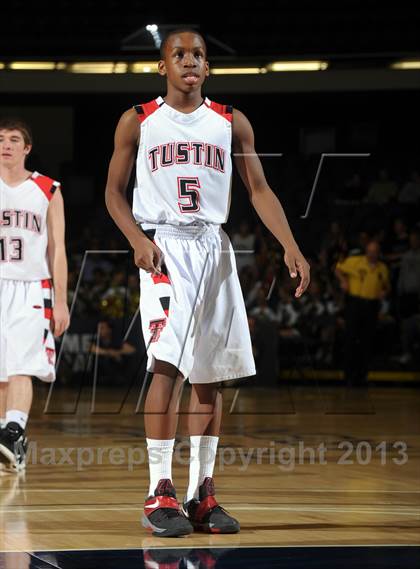 Thumbnail 1 in Royal vs. Tustin (CIF SS D3AAA Final) photogallery.