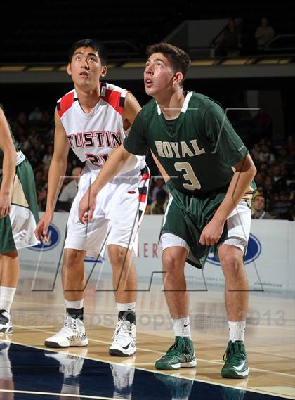 Thumbnail 2 in Royal vs. Tustin (CIF SS D3AAA Final) photogallery.