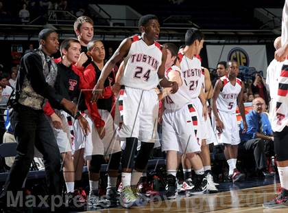 Thumbnail 3 in Royal vs. Tustin (CIF SS D3AAA Final) photogallery.