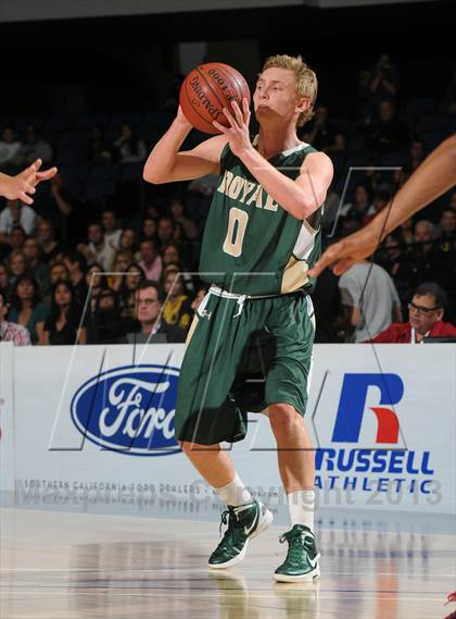 Thumbnail 2 in Royal vs. Tustin (CIF SS D3AAA Final) photogallery.