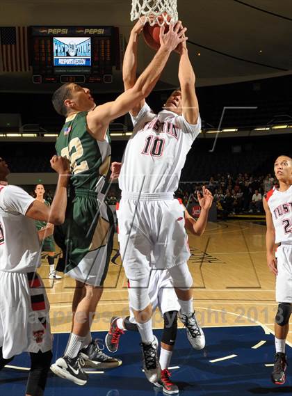 Thumbnail 1 in Royal vs. Tustin (CIF SS D3AAA Final) photogallery.