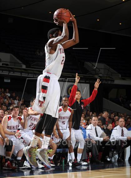 Thumbnail 1 in Royal vs. Tustin (CIF SS D3AAA Final) photogallery.