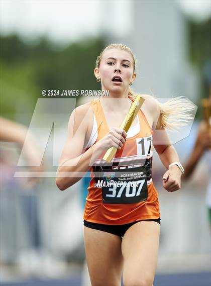 Thumbnail 1 in FHSAA 4A Finals (4 x 800 Meter) photogallery.