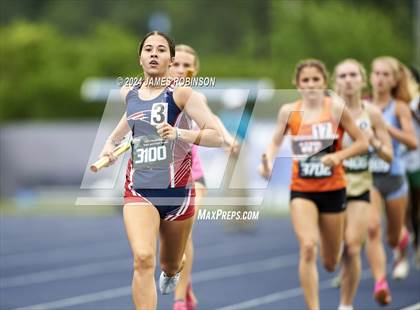 Thumbnail 3 in FHSAA 4A Finals (4 x 800 Meter) photogallery.