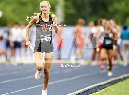 Thumbnail 2 in FHSAA 4A Finals (4 x 800 Meter) photogallery.