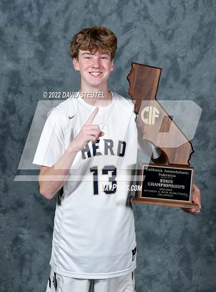 Thumbnail 2 in Elk Grove (CIF State D2 Award Photos) photogallery.