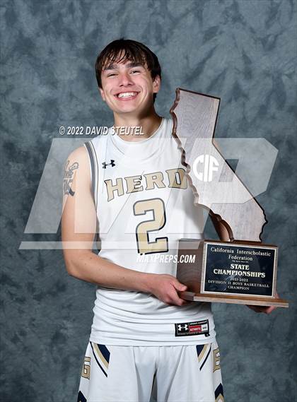 Thumbnail 3 in Elk Grove (CIF State D2 Award Photos) photogallery.