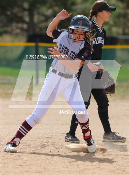 Thumbnail 1 in Roosevelt vs. Silver Creek (CHSAA 4A Region 6 Playoff) photogallery.