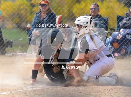 Thumbnail 2 in Roosevelt vs. Silver Creek (CHSAA 4A Region 6 Playoff) photogallery.