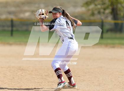 Thumbnail 1 in Roosevelt vs. Silver Creek (CHSAA 4A Region 6 Playoff) photogallery.