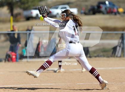 Thumbnail 1 in Roosevelt vs. Silver Creek (CHSAA 4A Region 6 Playoff) photogallery.