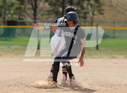 Thumbnail 3 in Roosevelt vs. Silver Creek (CHSAA 4A Region 6 Playoff) photogallery.