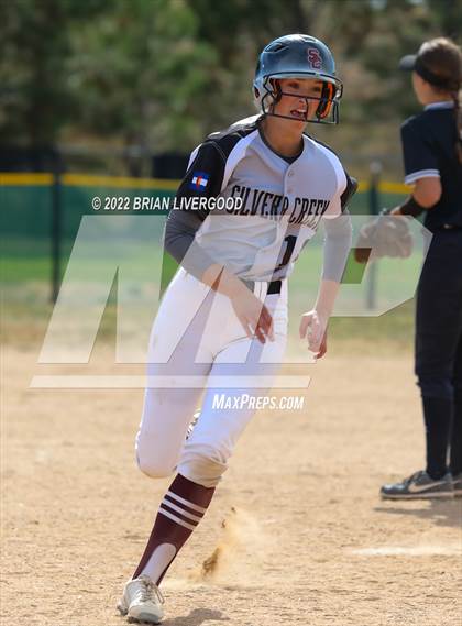 Thumbnail 2 in Roosevelt vs. Silver Creek (CHSAA 4A Region 6 Playoff) photogallery.