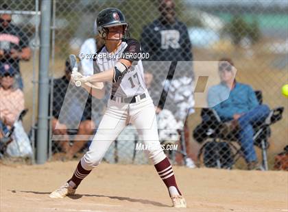 Thumbnail 1 in Roosevelt vs. Silver Creek (CHSAA 4A Region 6 Playoff) photogallery.
