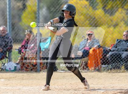 Thumbnail 2 in Roosevelt vs. Silver Creek (CHSAA 4A Region 6 Playoff) photogallery.