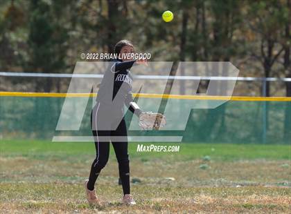 Thumbnail 3 in Roosevelt vs. Silver Creek (CHSAA 4A Region 6 Playoff) photogallery.