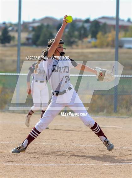Thumbnail 2 in Roosevelt vs. Silver Creek (CHSAA 4A Region 6 Playoff) photogallery.
