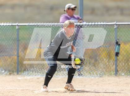 Thumbnail 1 in Roosevelt vs. Silver Creek (CHSAA 4A Region 6 Playoff) photogallery.