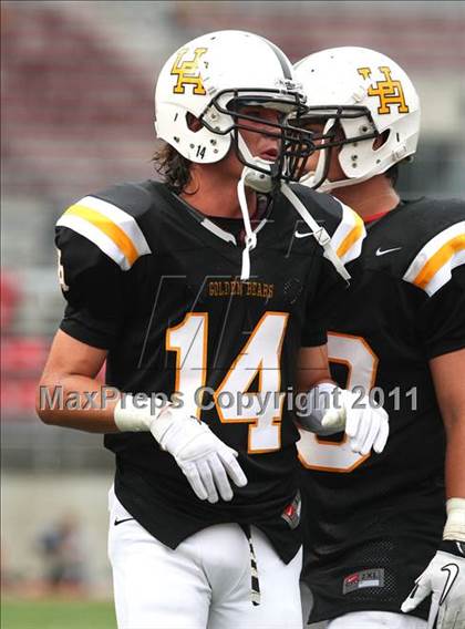 Thumbnail 3 in Upper Arlington vs. Springfield (Kirk Herbstreit National Kickoff Classic) photogallery.