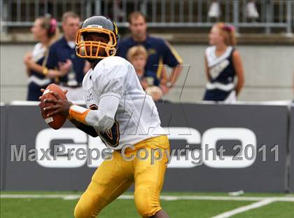 Thumbnail 1 in Upper Arlington vs. Springfield (Kirk Herbstreit National Kickoff Classic) photogallery.