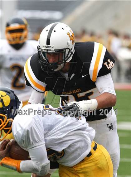 Thumbnail 3 in Upper Arlington vs. Springfield (Kirk Herbstreit National Kickoff Classic) photogallery.