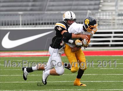 Thumbnail 2 in Upper Arlington vs. Springfield (Kirk Herbstreit National Kickoff Classic) photogallery.