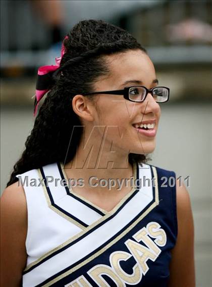 Thumbnail 2 in Upper Arlington vs. Springfield (Kirk Herbstreit National Kickoff Classic) photogallery.