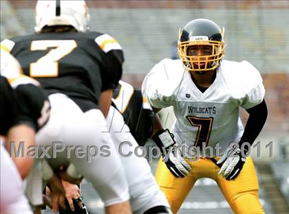 Thumbnail 1 in Upper Arlington vs. Springfield (Kirk Herbstreit National Kickoff Classic) photogallery.