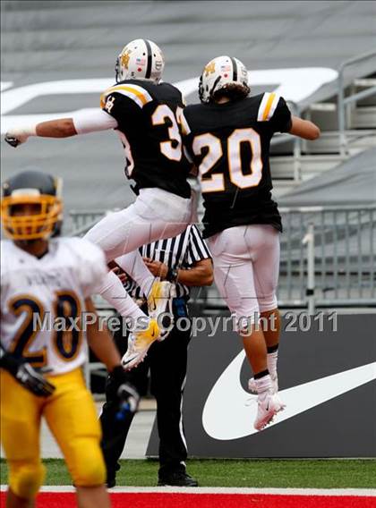 Thumbnail 3 in Upper Arlington vs. Springfield (Kirk Herbstreit National Kickoff Classic) photogallery.