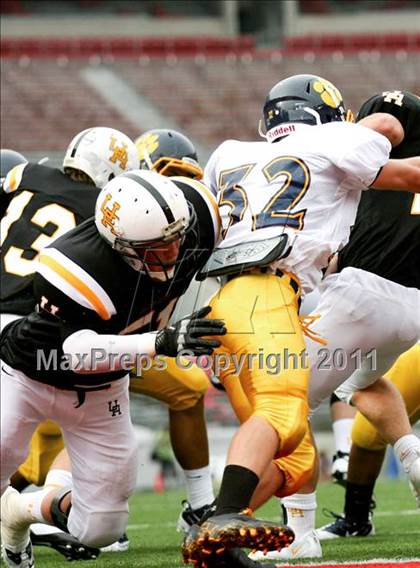 Thumbnail 2 in Upper Arlington vs. Springfield (Kirk Herbstreit National Kickoff Classic) photogallery.