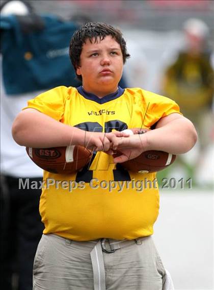 Thumbnail 2 in Upper Arlington vs. Springfield (Kirk Herbstreit National Kickoff Classic) photogallery.