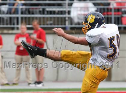Thumbnail 2 in Upper Arlington vs. Springfield (Kirk Herbstreit National Kickoff Classic) photogallery.