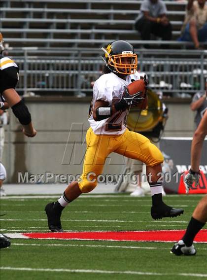 Thumbnail 1 in Upper Arlington vs. Springfield (Kirk Herbstreit National Kickoff Classic) photogallery.