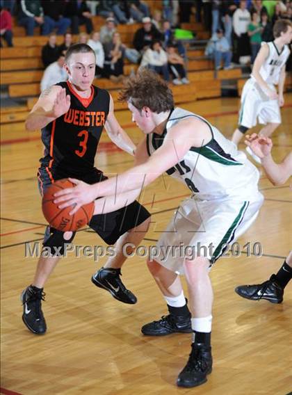 Thumbnail 2 in Webster vs. Regis (D3 Sectional Semifinal) photogallery.