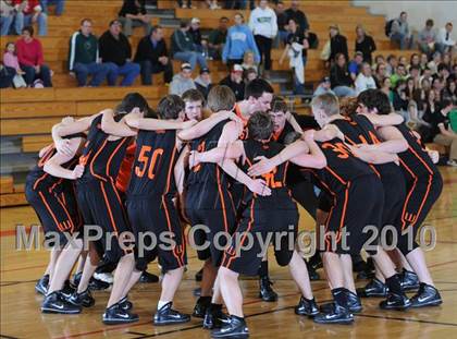 Thumbnail 2 in Webster vs. Regis (D3 Sectional Semifinal) photogallery.