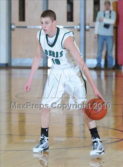 Thumbnail 1 in Webster vs. Regis (D3 Sectional Semifinal) photogallery.
