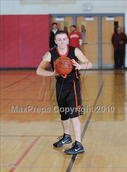 Thumbnail 2 in Webster vs. Regis (D3 Sectional Semifinal) photogallery.