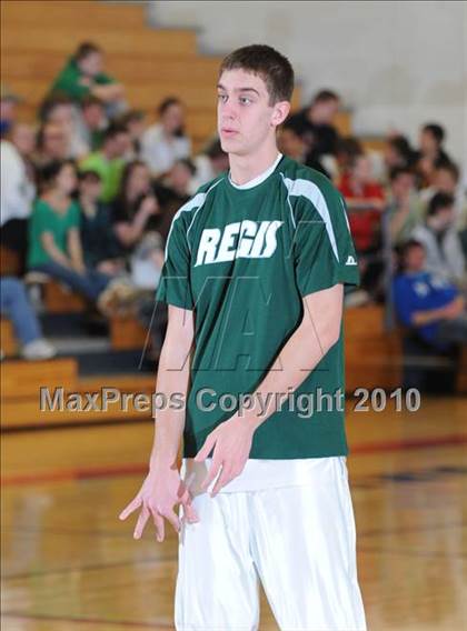 Thumbnail 1 in Webster vs. Regis (D3 Sectional Semifinal) photogallery.