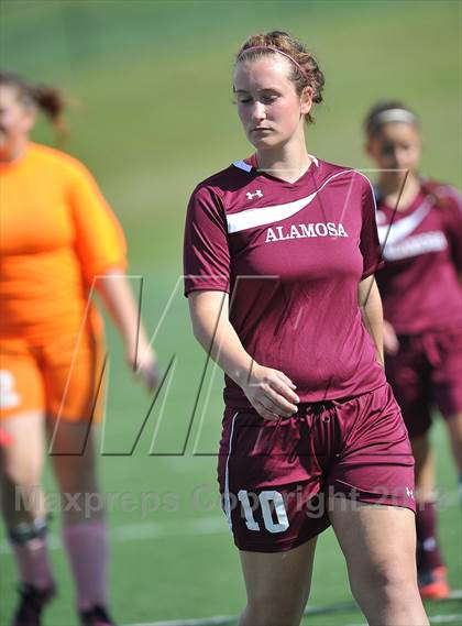 Thumbnail 3 in Kent Denver vs. Alamosa (CHSSA 3A 1st Round) photogallery.