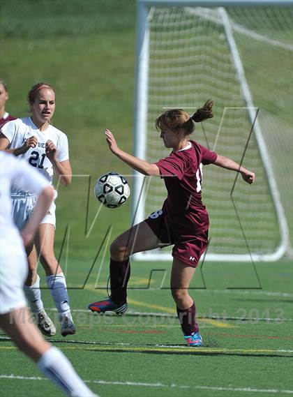 Thumbnail 3 in Kent Denver vs. Alamosa (CHSSA 3A 1st Round) photogallery.