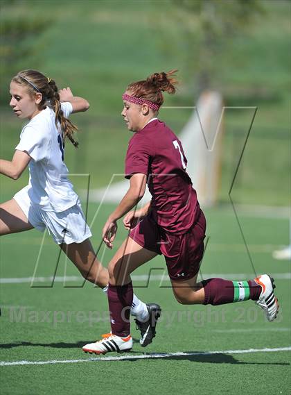 Thumbnail 3 in Kent Denver vs. Alamosa (CHSSA 3A 1st Round) photogallery.