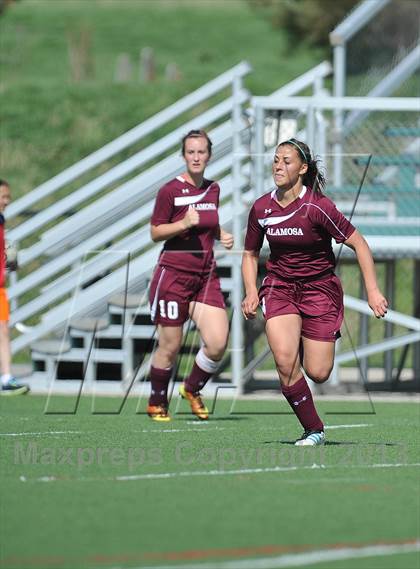 Thumbnail 3 in Kent Denver vs. Alamosa (CHSSA 3A 1st Round) photogallery.
