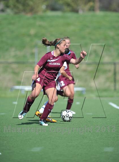 Thumbnail 3 in Kent Denver vs. Alamosa (CHSSA 3A 1st Round) photogallery.