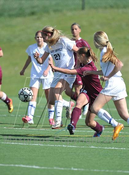 Thumbnail 1 in Kent Denver vs. Alamosa (CHSSA 3A 1st Round) photogallery.